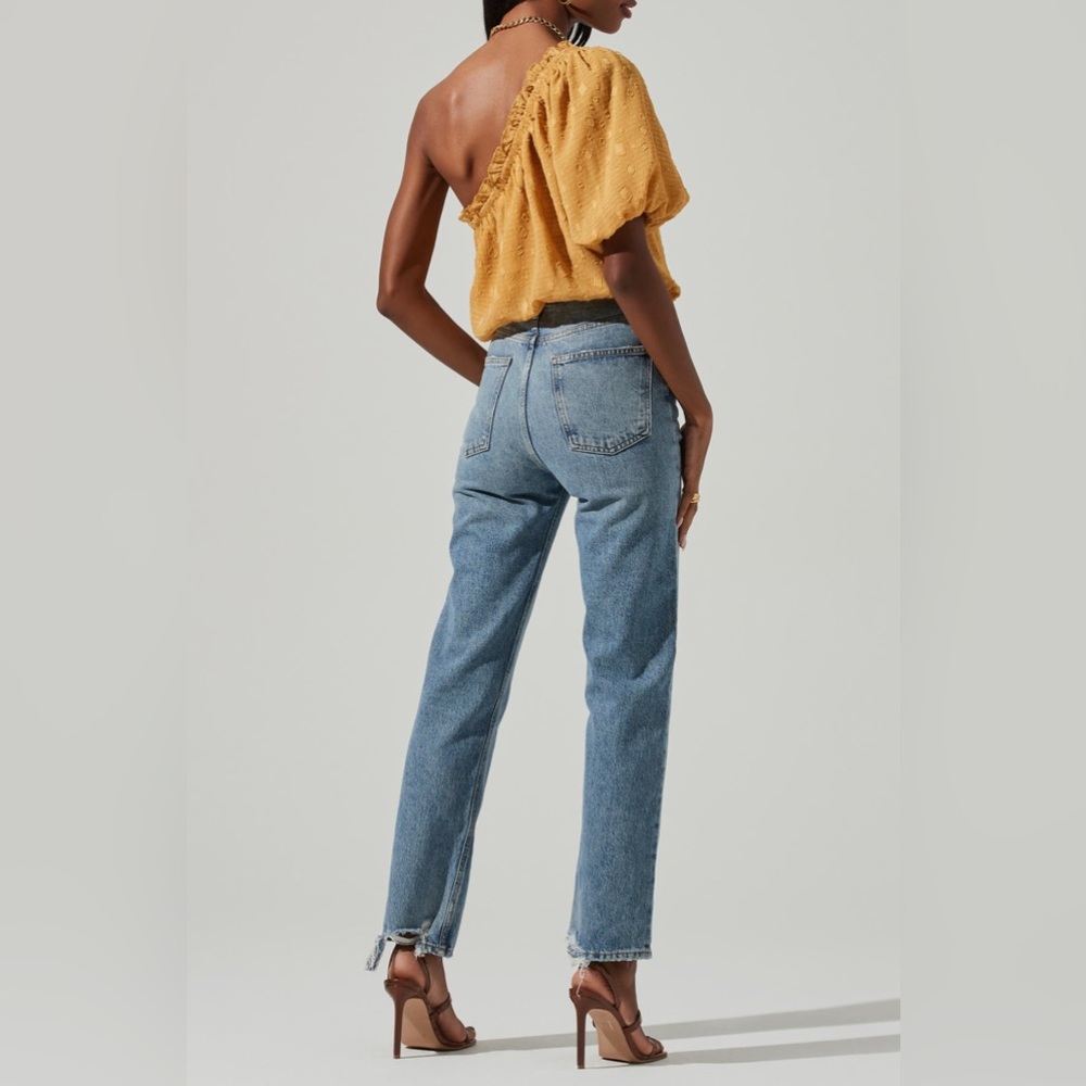 Astr The Label Jacquard One-Shoulder Bubble Hem Blouse in Mustard. NWOT Small - Picture 5 of 12